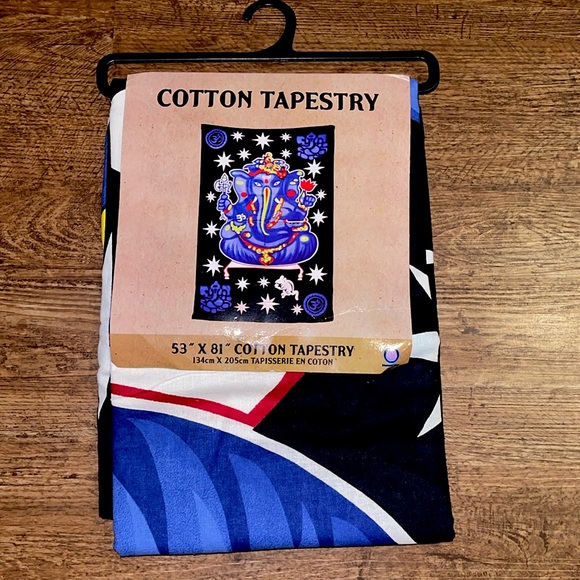 COTTON TAPESTRY SIZE 53” X 81” - Picture 1 of 3